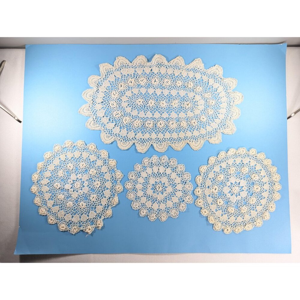 Antique hand made Irish crochet lace doilies mixed sizes set of 4, decorative - Picture 10 of 10